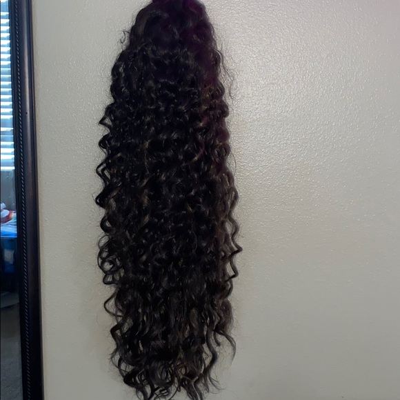 Long curly Brazilian hair drawstring ponytail - Picture 4 of 5